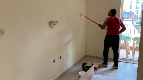за 3 дни завършихме боядисването на апартамента и ремонта на котела